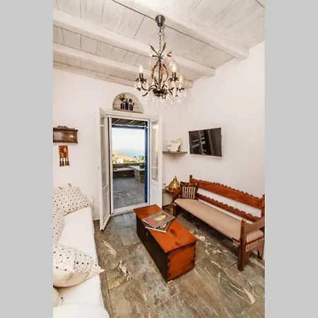 Dimitra's House Arnados